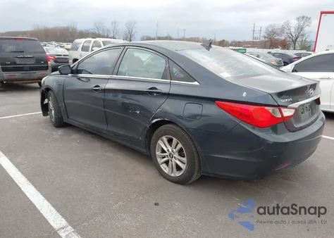 2013 Hyundai Sonata Gls z USA, uszkodzony, nr VIN 5NPEB4AC8DH663180